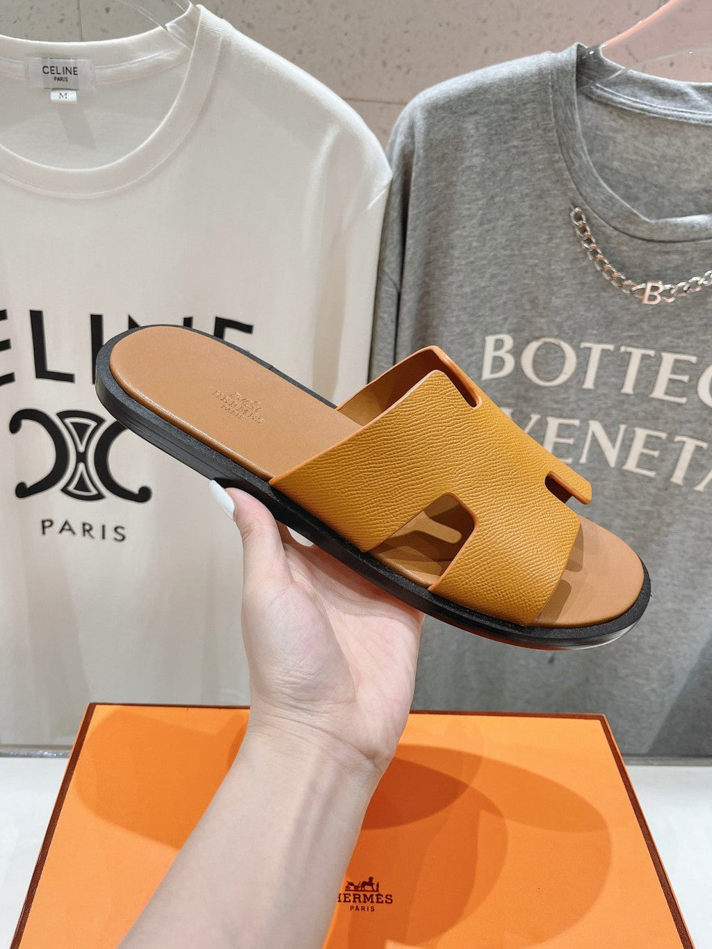 HERMES IZMIR SANDAL AMBER LAMBSKIN