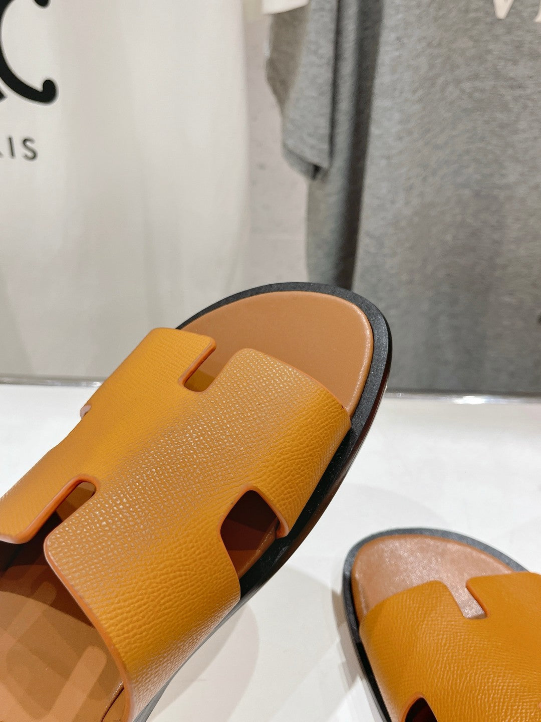 HERMES IZMIR SANDAL AMBER LAMBSKIN